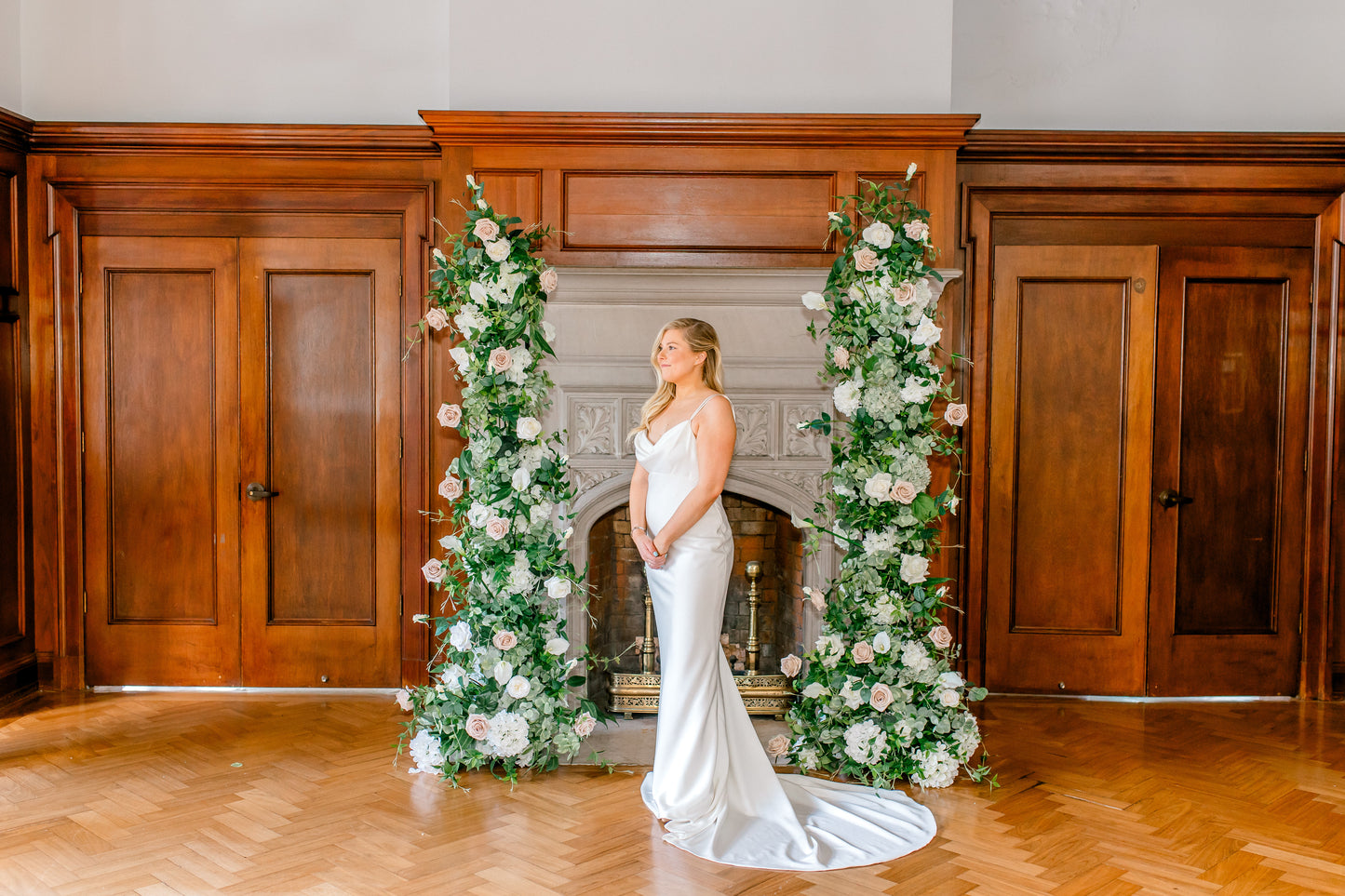 The Margaret Floral Pillars